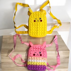 IHT-MOCHILA POP IT POKEMON